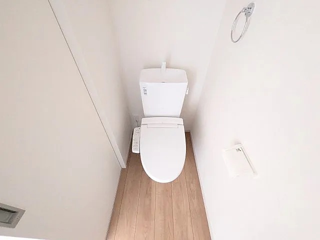 八王子市横川町の新築戸建てのトイレの写真