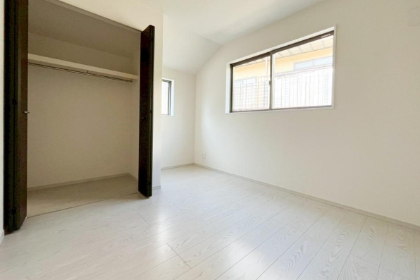 町田市東玉川学園2丁目の新築戸建て1の洋室3の写真