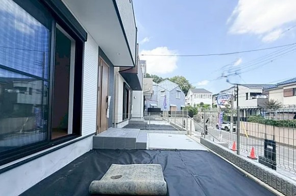 町田市金井1丁目の新築戸建て1の庭の写真