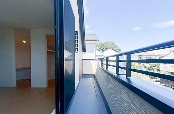町田市金井1丁目の新築戸建て2のバルコニーの写真