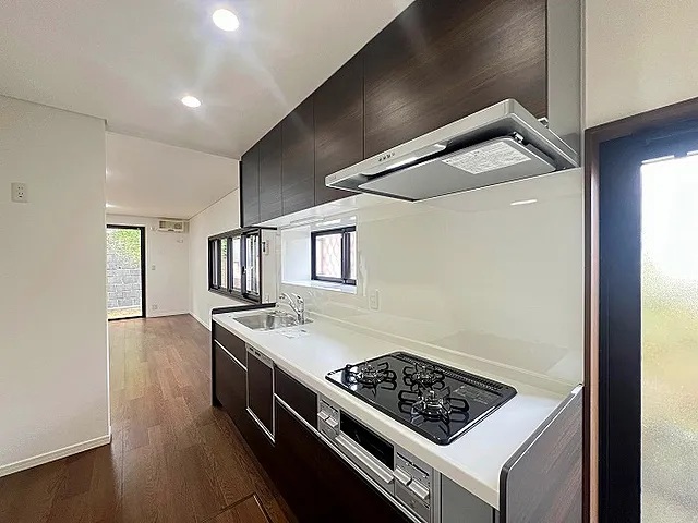 町田市金井1丁目の中古戸建てのキッチンの写真