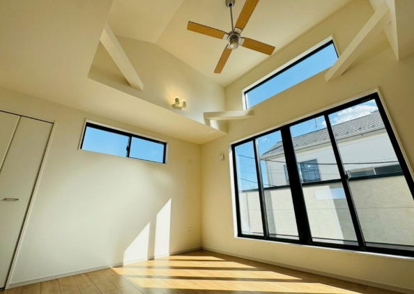 町田市金井ヶ丘4丁目の新築戸建てのリビングの写真