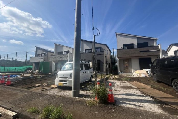 町田市木曽西3丁目の新築戸建て2の外観の写真