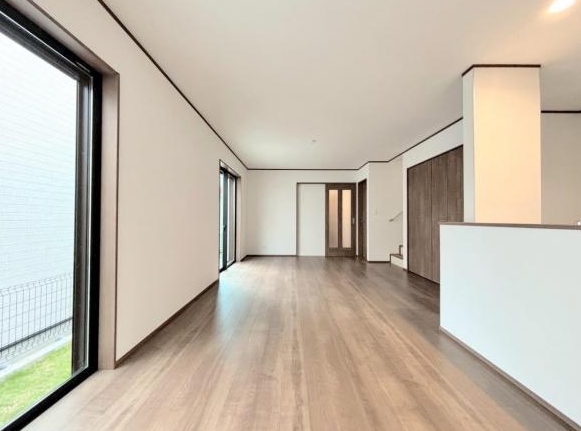 町田市成瀬台２丁目の新築戸建て1のリビングの写真