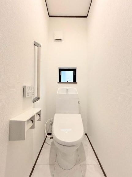町田市成瀬台２丁目の新築戸建て1のトイレ1Fの写真