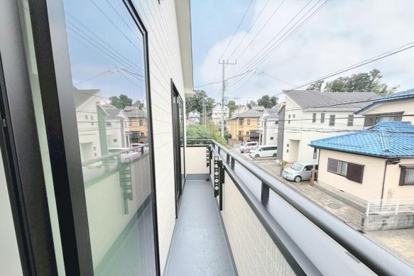町田市成瀬台２丁目の新築戸建て2のバルコニーの写真