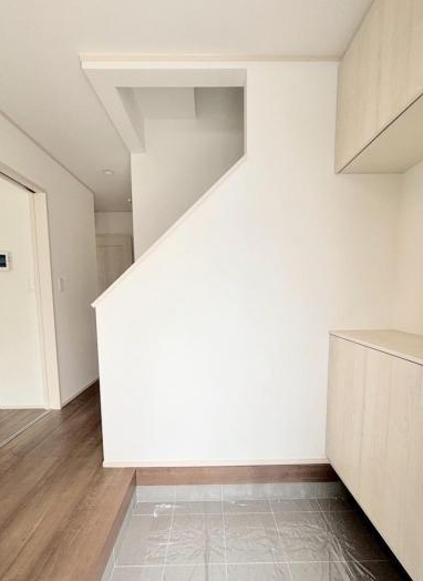 町田市成瀬台２丁目の新築戸建て2の玄関の写真