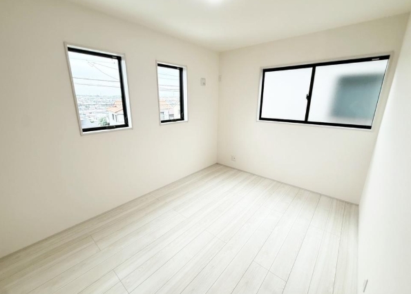 町田市能ヶ谷2丁目の新築戸建て1の洋室3の写真