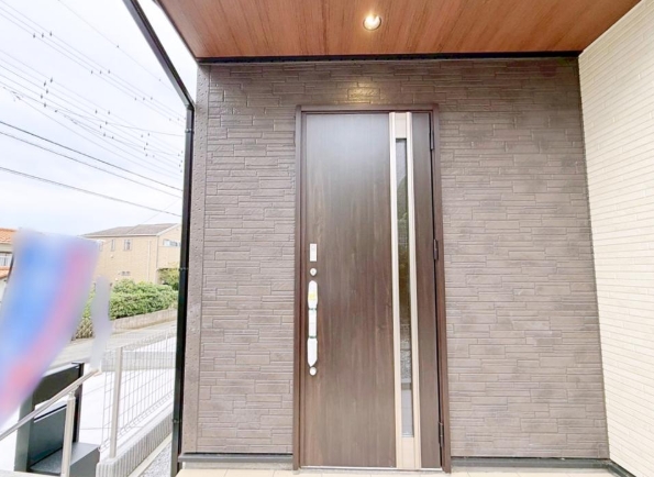 町田市能ヶ谷2丁目の新築戸建て1の玄関の写真