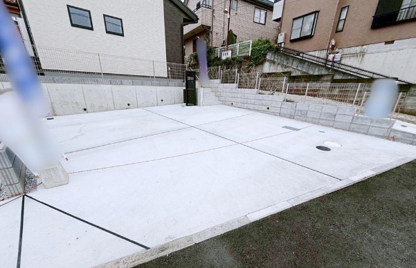 町田市能ヶ谷2丁目の新築戸建て1の駐車場の写真