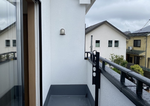 町田市小山町の新築戸建て10のバルコニーの写真