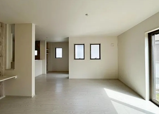 町田市忠生2丁目の新築戸建て2のリビングの写真