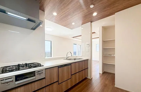 町田市玉川学園8丁目の新築戸建てのキッチンの写真