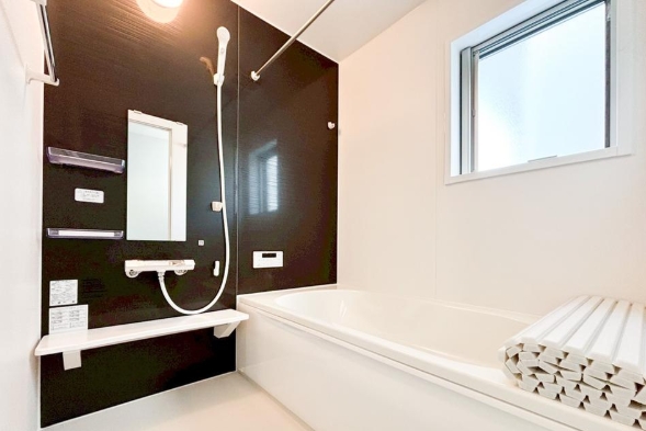 町田市鶴川4丁目の新築戸建て1のバスルームの写真