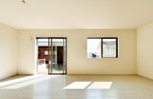 町田市鶴川4丁目の新築戸建て1のリビングの写真