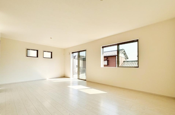 町田市鶴川4丁目の新築戸建て1のリビングの写真