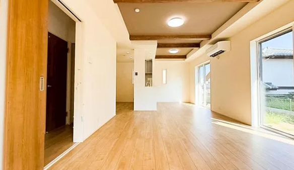 町田市薬師台1丁目の新築戸建てのリビングの写真