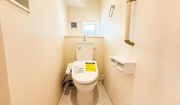 町田市薬師台1丁目の新築戸建てのトイレ1Fの写真