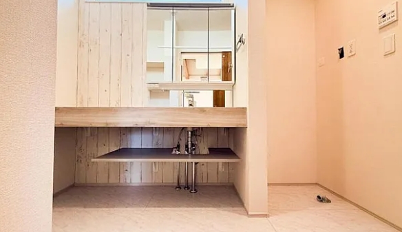 町田市薬師台1丁目の新築戸建ての洗面化粧台の写真