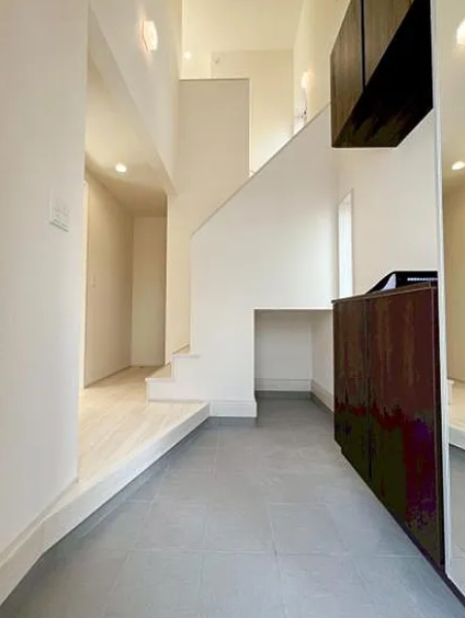 町田市図師町の新築戸建て4の玄関の写真