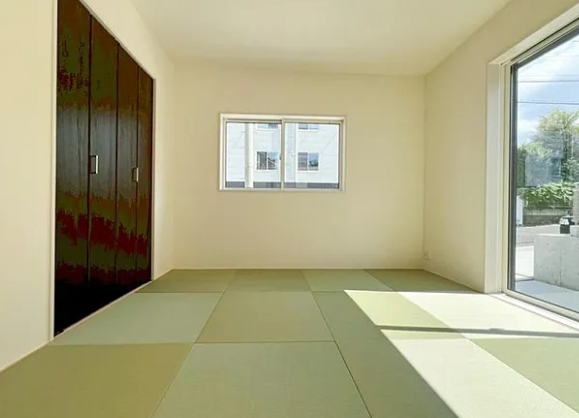 町田市図師町の新築戸建て4の和室の写真