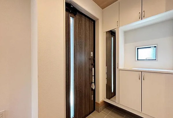 相模原市中央区星が丘3丁目の新築戸建て5の玄関の写真