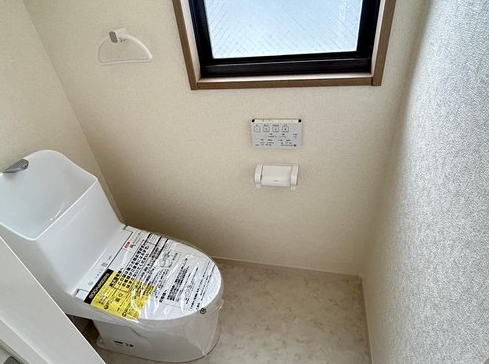相模原市中央区淵野辺本町5丁目の中古戸建てのトイレ1Fの写真