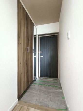 相模原市中央区上溝の中古マンションの玄関の写真