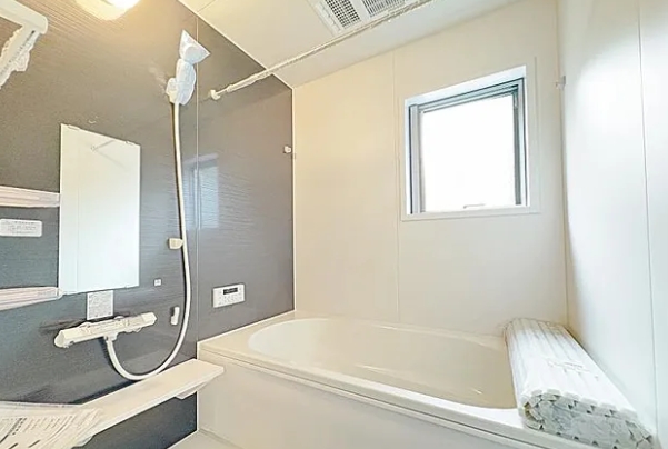 相模原市中央区宮下本町3丁目の新築戸建て2のバスルームの写真