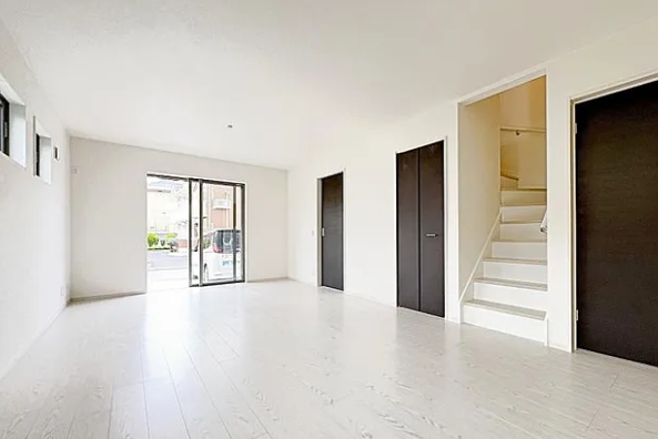 相模原市中央区宮下本町3丁目の新築戸建て2のリビングの写真