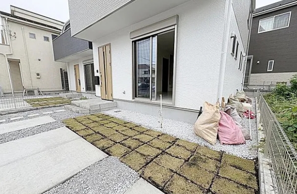 相模原市中央区宮下本町3丁目の新築戸建て2の庭の写真