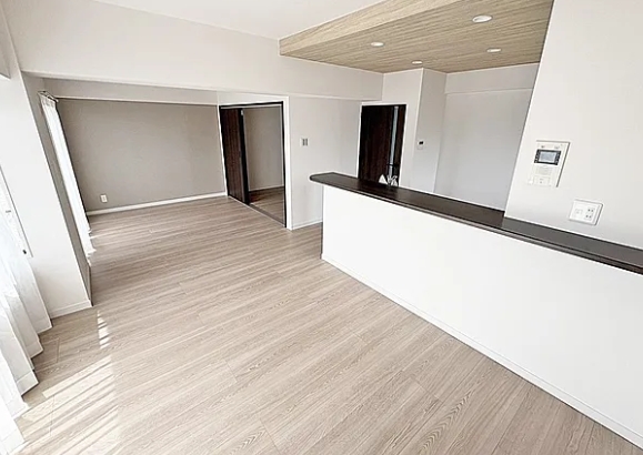 相模原市中央区小山2丁目の中古マンションのダイニングの写真
