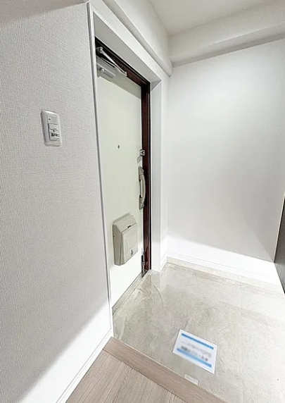 相模原市中央区小山2丁目の中古マンションの玄関の写真