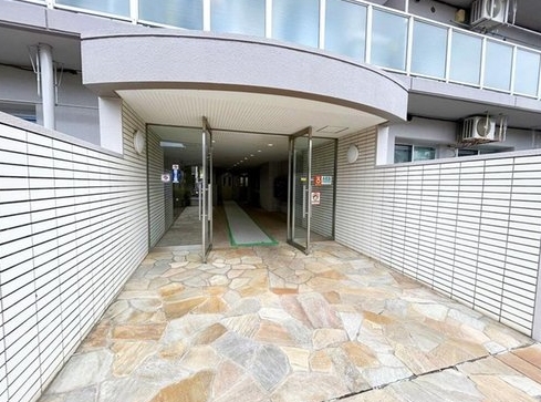 相模原市中央区相模原1丁目の中古マンションの玄関の写真