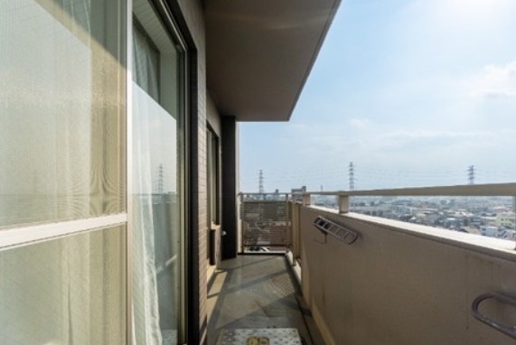 相模原市中央区相模原5丁目の中古マンションのバルコニーの写真