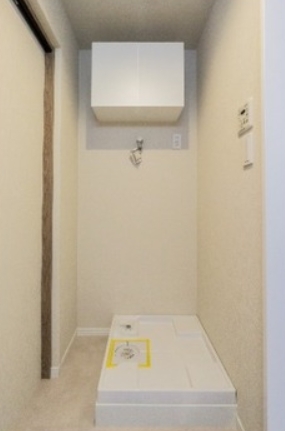 相模原市中央区相模原5丁目の中古マンションの洗濯機置場の写真