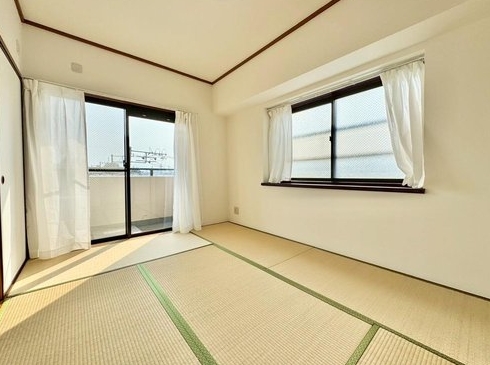 相模原市中央区すすきの町の中古マンションの和室の写真