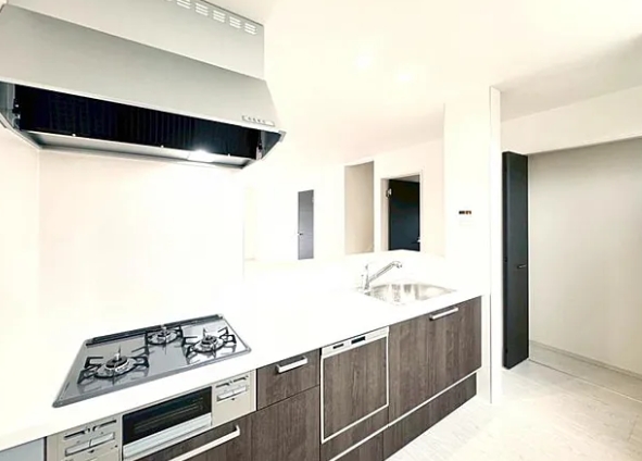 相模原市南区麻溝台8丁目の新築戸建て1のキッチンの写真