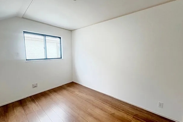 相模原市南区東大沼2丁目の新築戸建てAの洋室3の写真