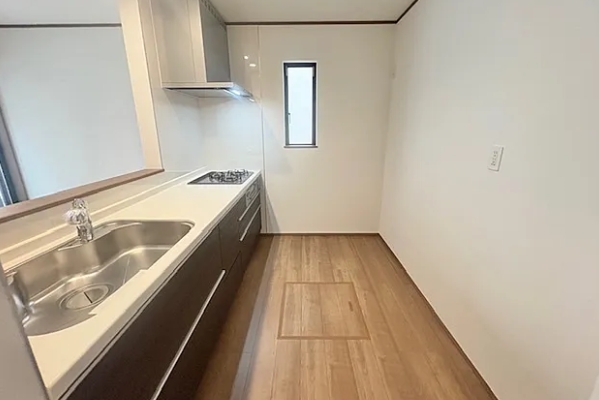 相模原市南区東大沼2丁目の新築戸建てBのキッチンの写真