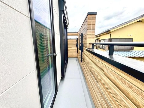 相模原市南区東林間4丁目の新築戸建てのバルコニーの写真