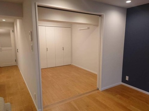 相模原市南区上鶴間5丁目の中古マンションの洋室1の写真