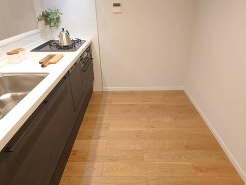 相模原市南区上鶴間5丁目の中古マンションのキッチンの写真