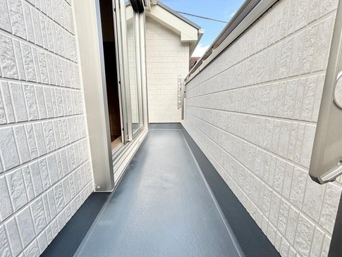 相模原市南区上鶴間8丁目の新築戸建てのバルコニーの写真