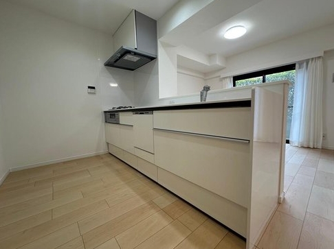 相模原市南区上鶴間本町2丁目の中古マンションのキッチンの写真