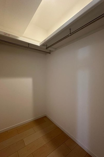 相模原市南区上鶴間本町2丁目の中古マンションの収納2の写真