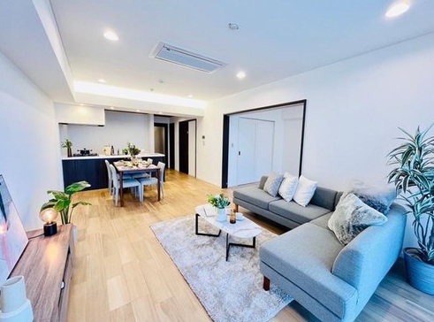 相模原市南区古淵2丁目の中古マンションのリビングの写真