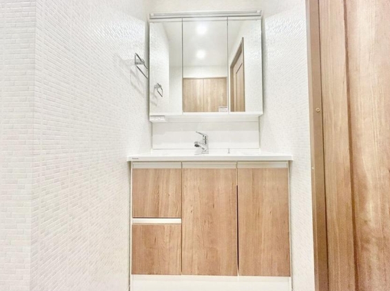 相模原市南区相模大野6丁目の中古マンションの洗面化粧台の写真