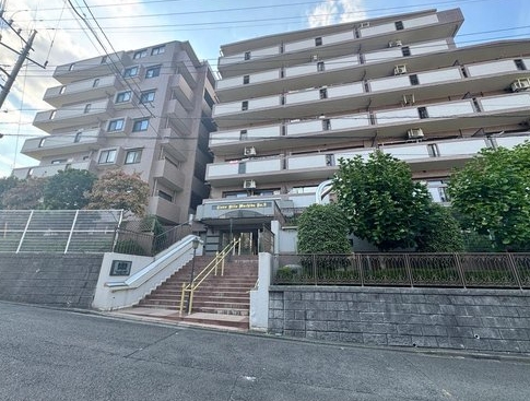 相模原市南区鵜野森3丁目の中古マンションの外観の写真