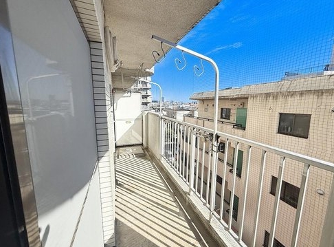 八王子市台町4丁目の中古マンションのバルコニーの写真